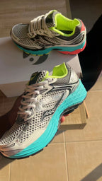 Saucony OMNI 9 Rainbow