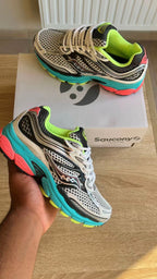Saucony OMNI 9 Rainbow