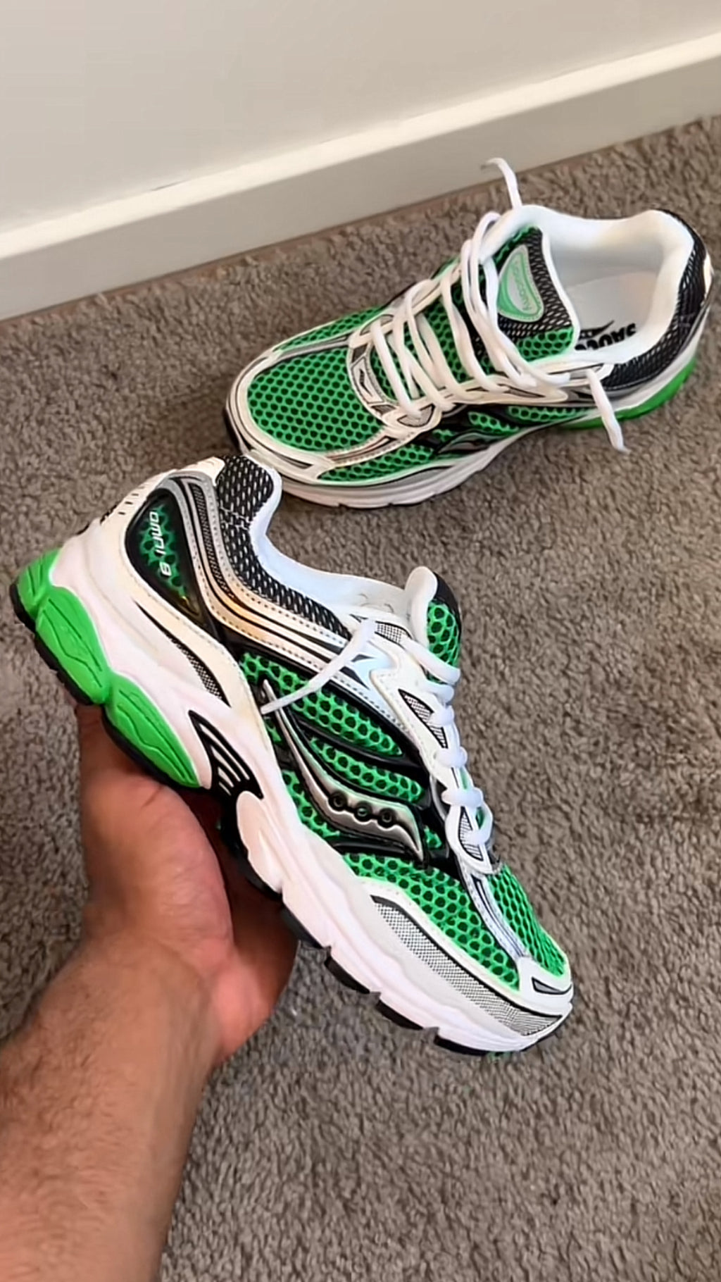 Saucony OMNI 9 Green