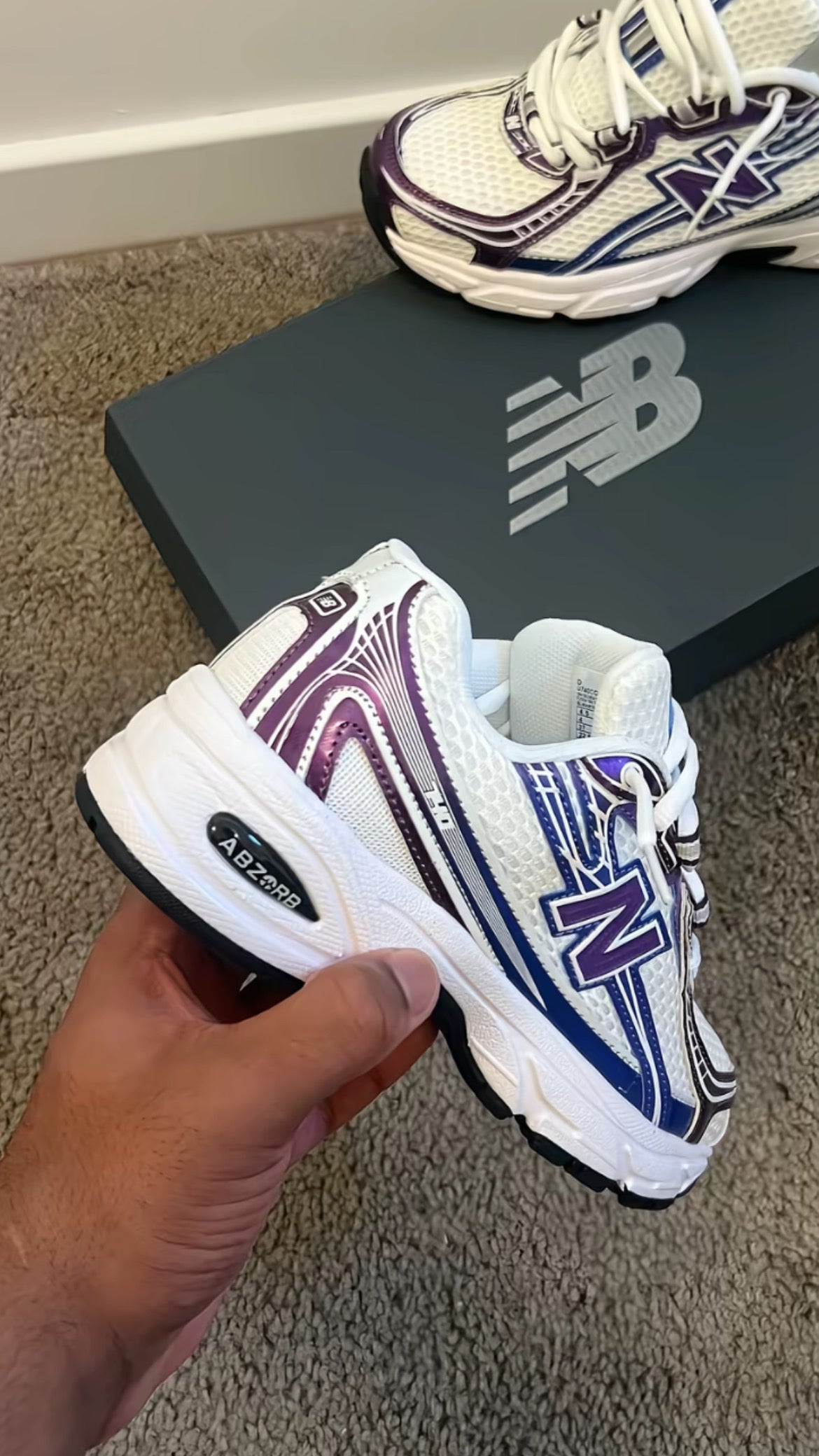 New Balance 740 Purple