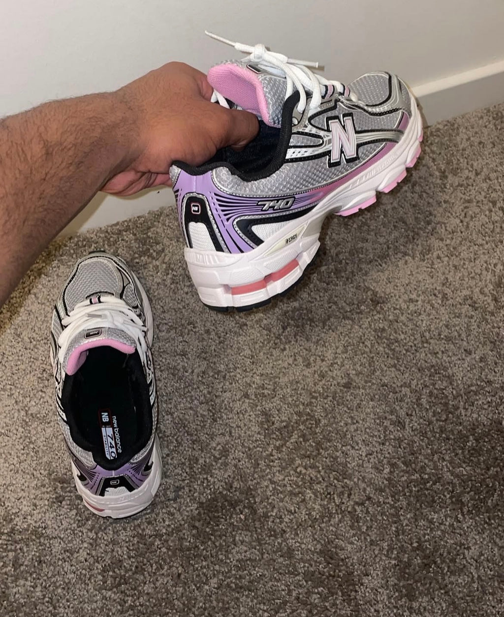 New Balance 740 Pink