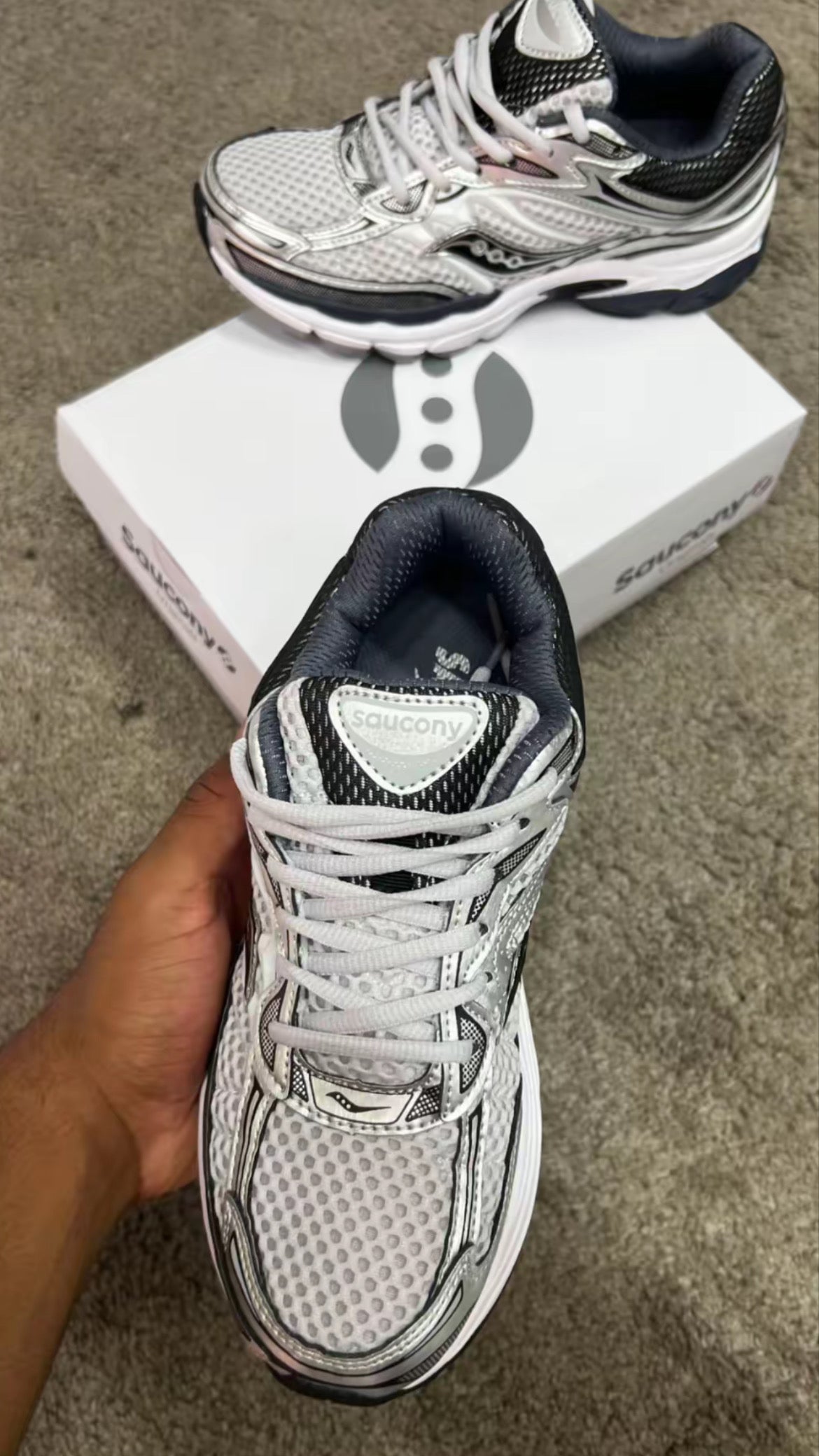 Saucony OMNI 9 White