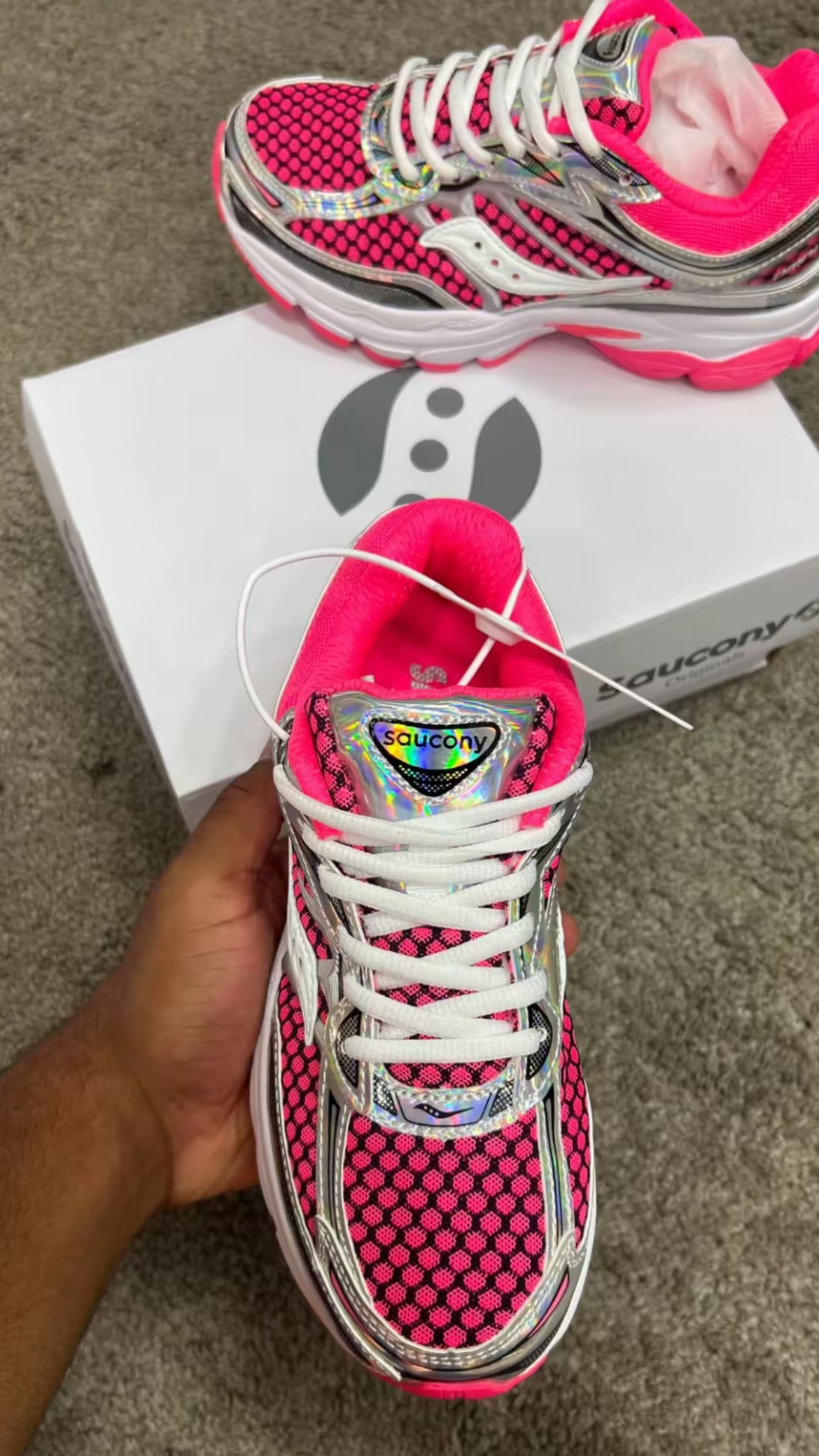 Saucony OMNI 9 Pink