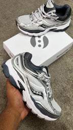 Saucony OMNI 9 White