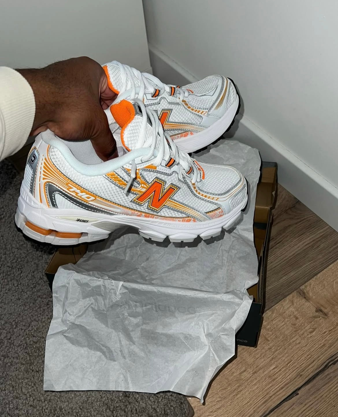 New Balance 740 Orange